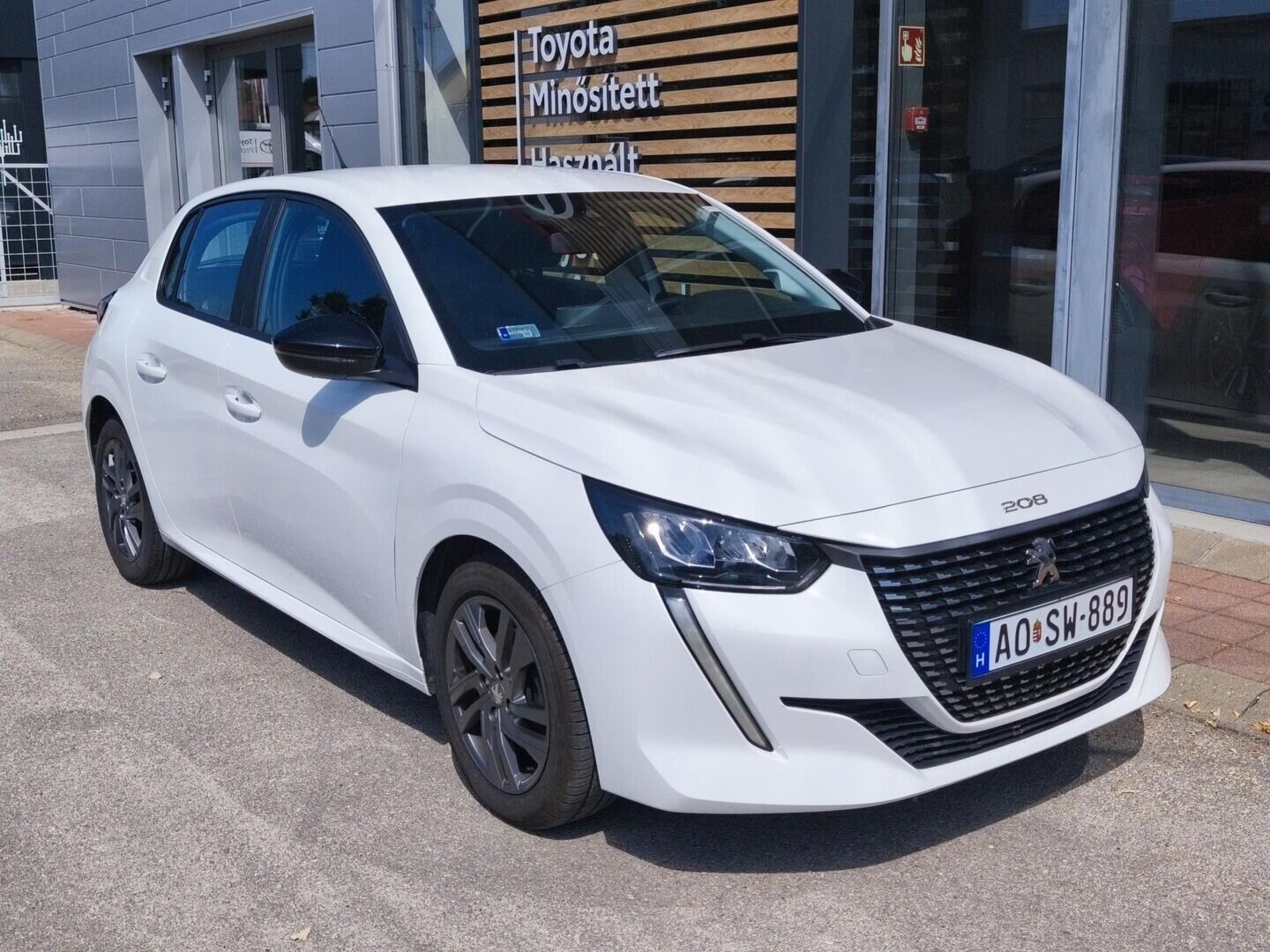 Peugeot 208