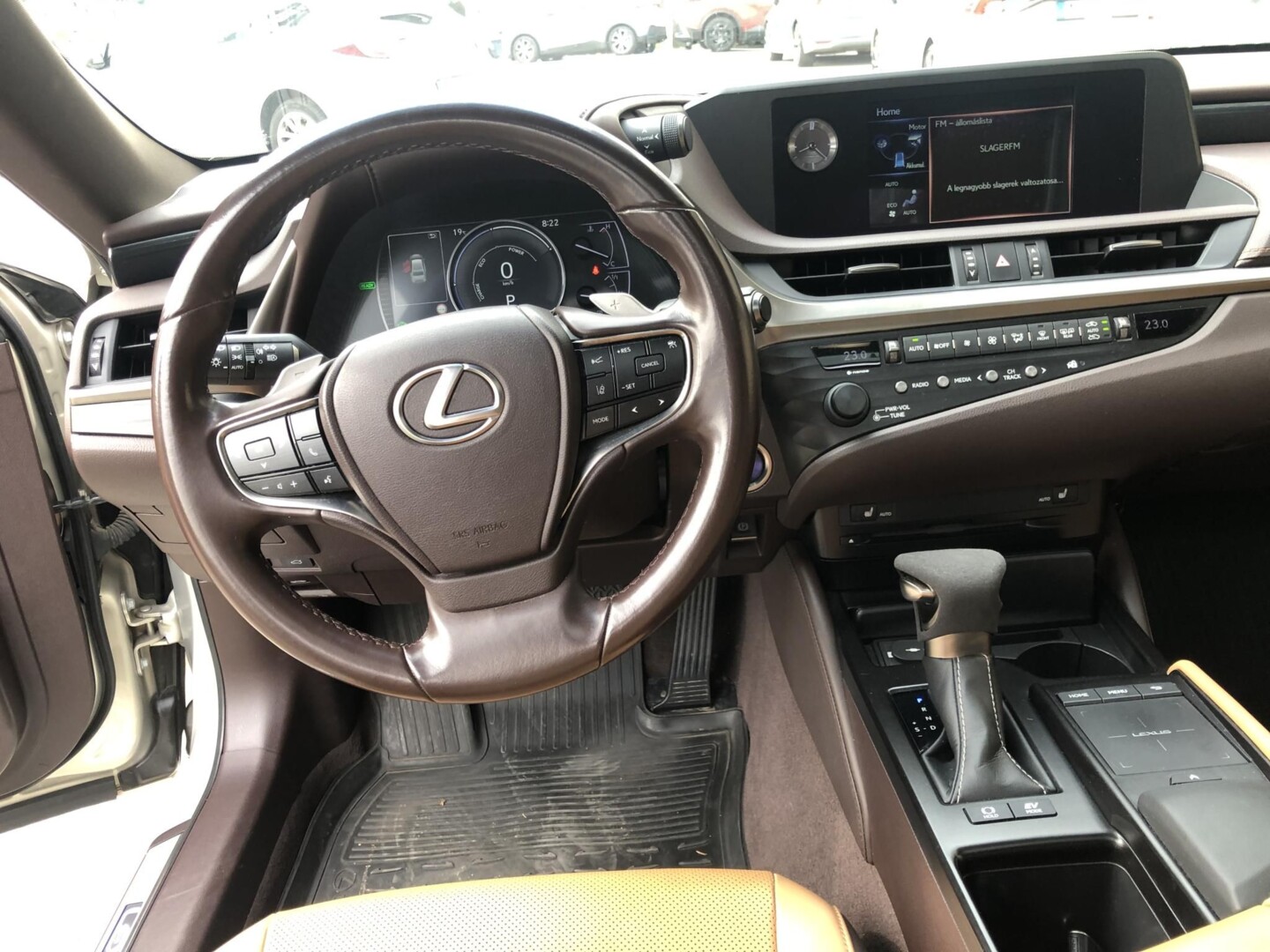 Lexus ES