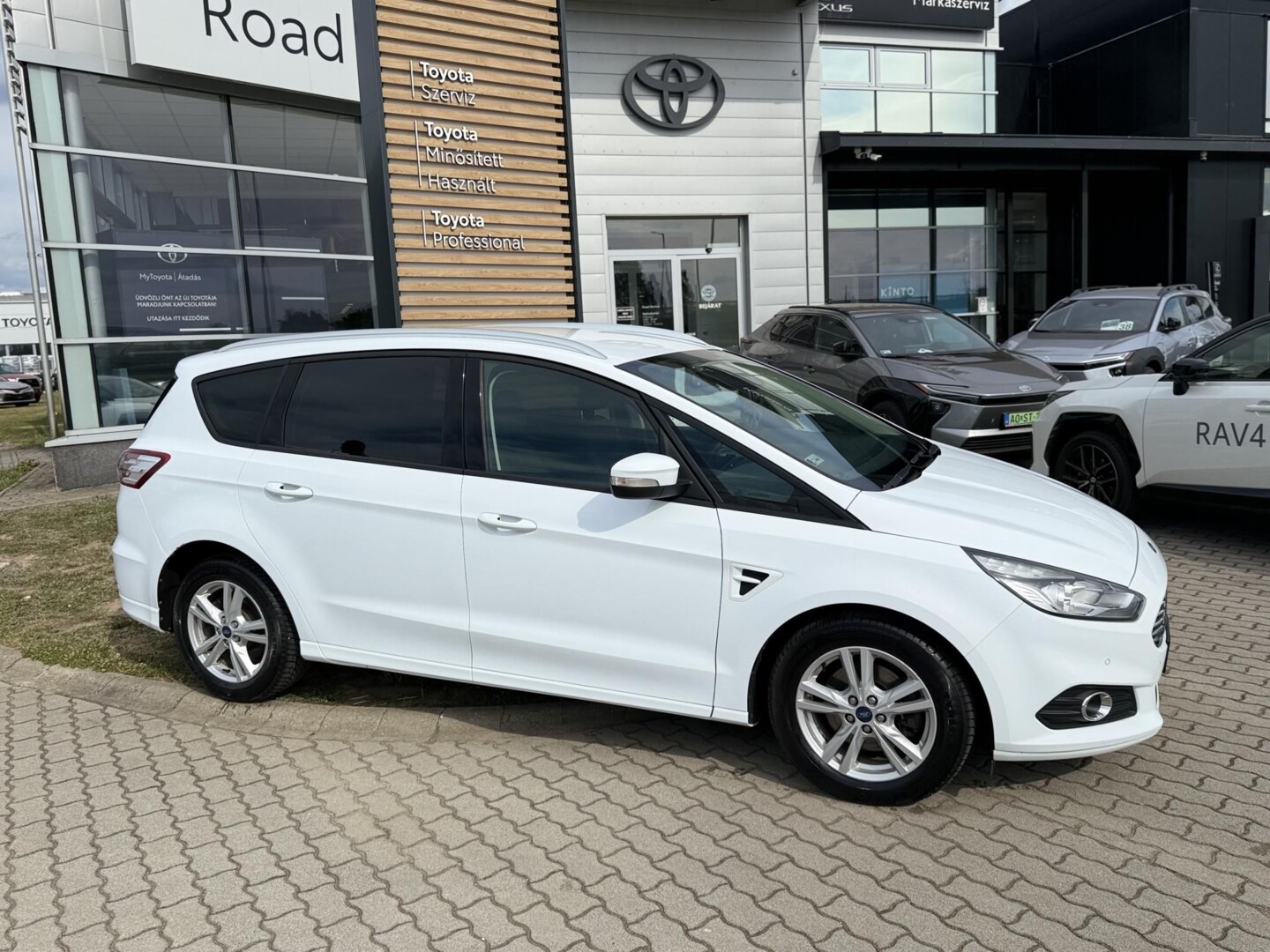 Ford S-Max