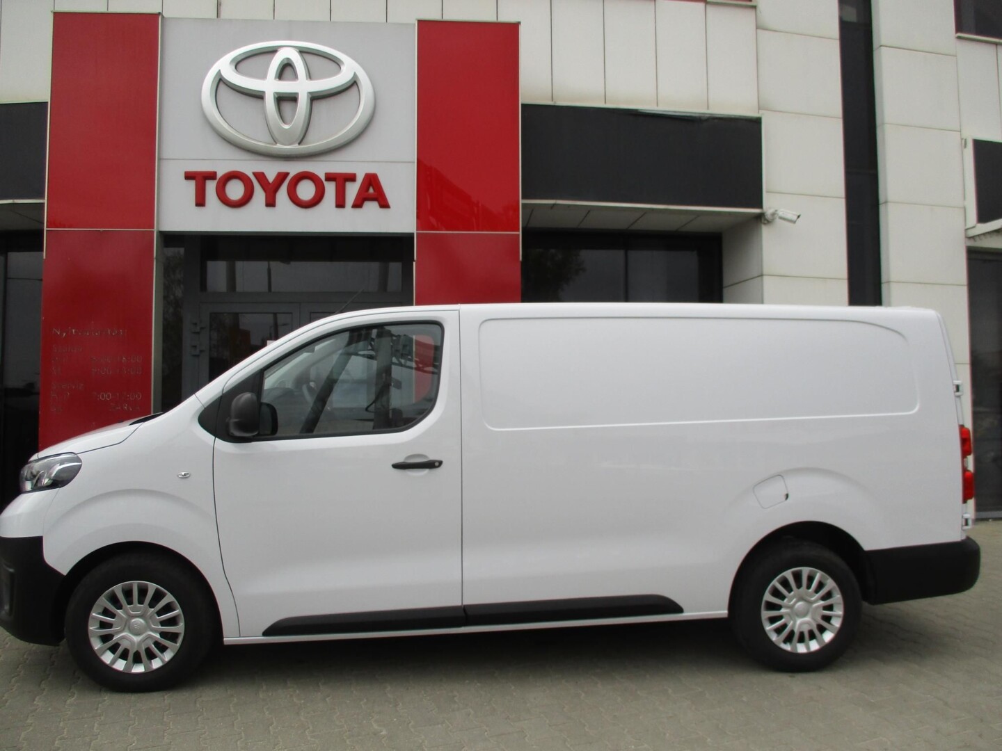 Toyota PROACE