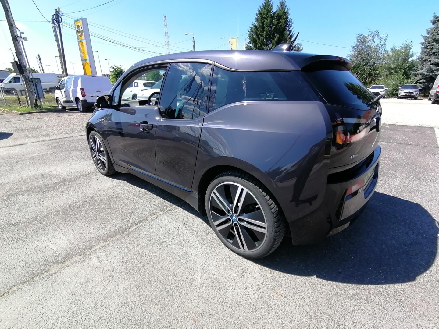 BMW i3