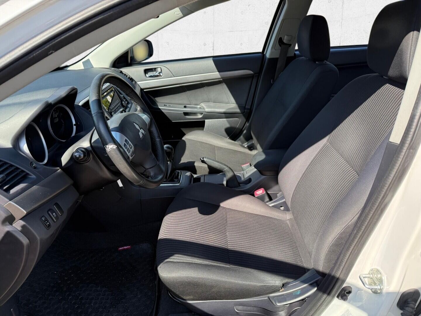 Mitsubishi Lancer