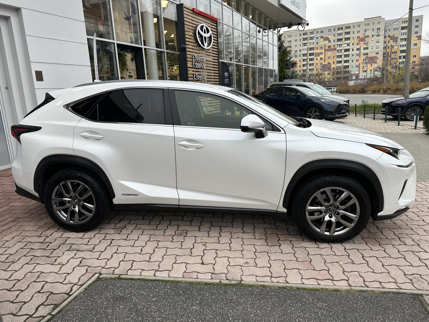 Lexus NX