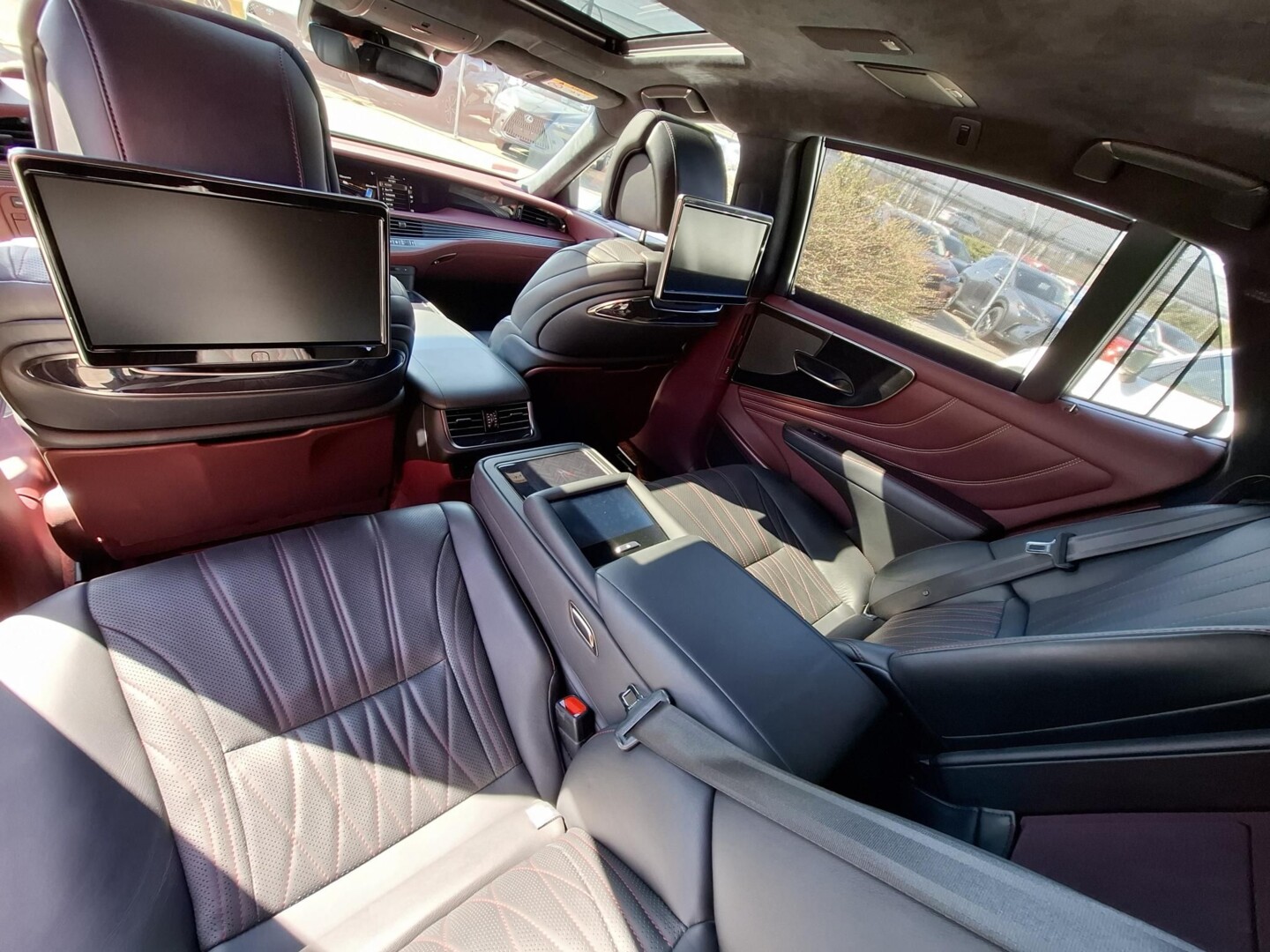 Lexus LS