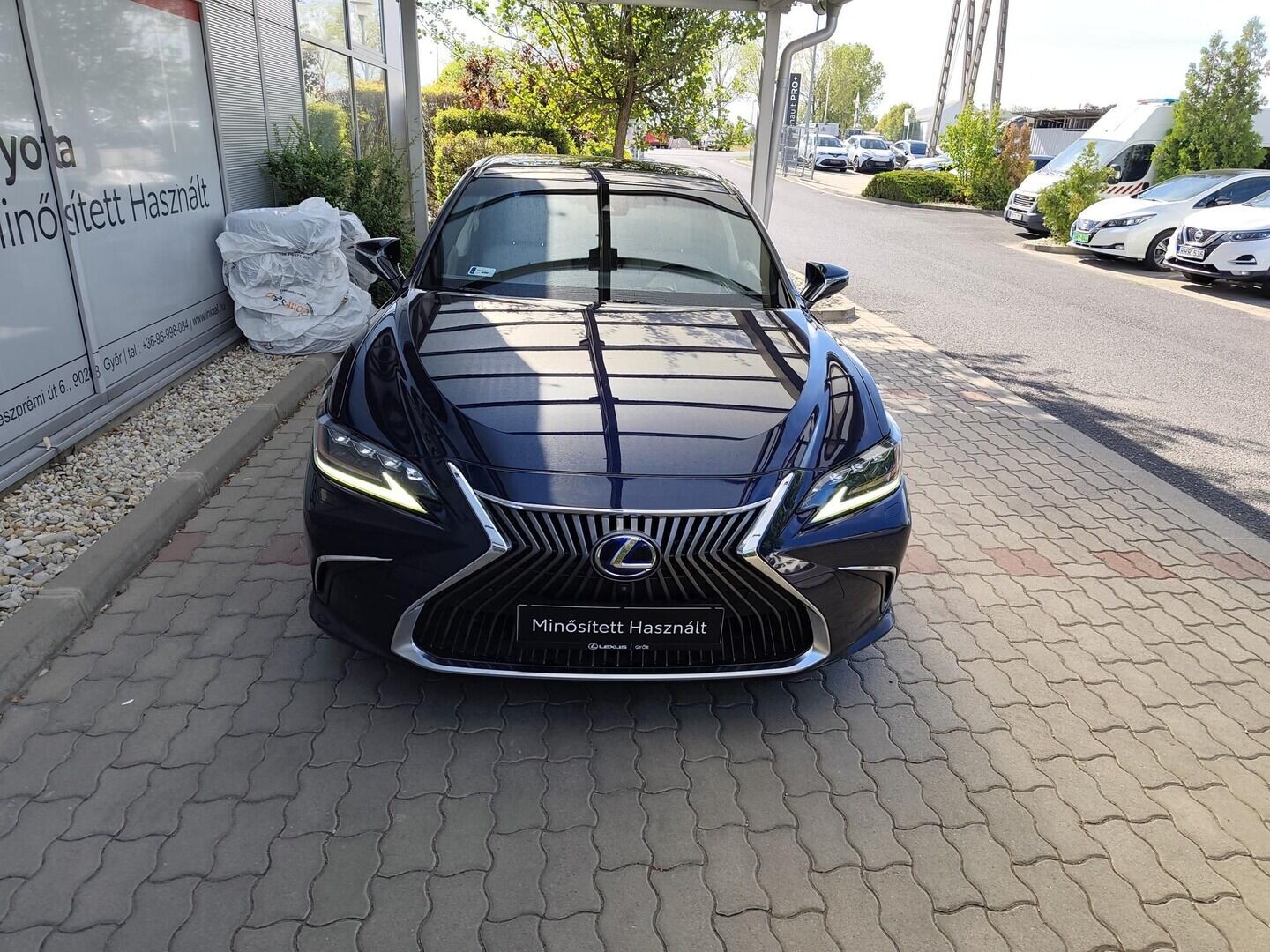 Lexus ES