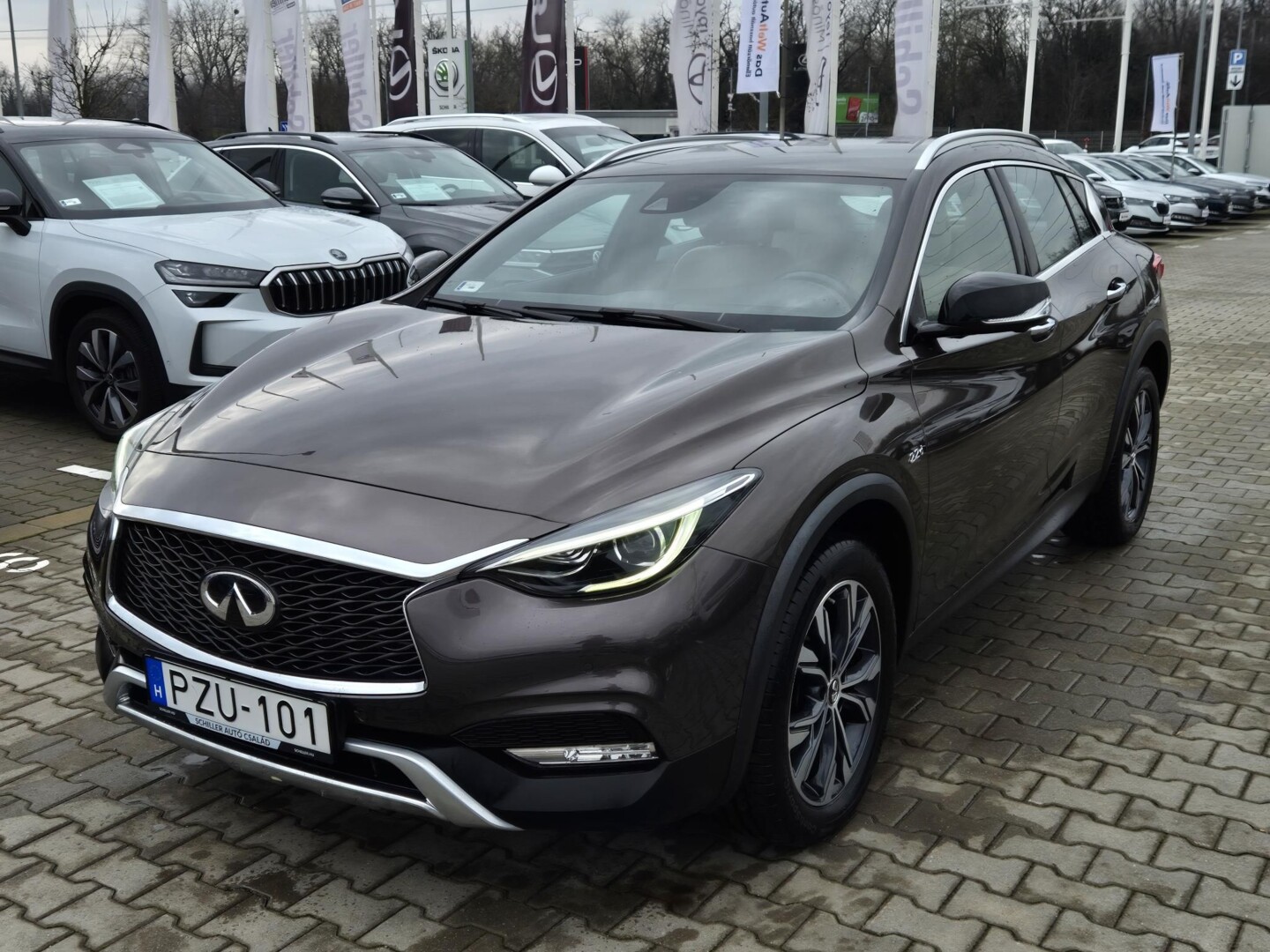 Infiniti QX30