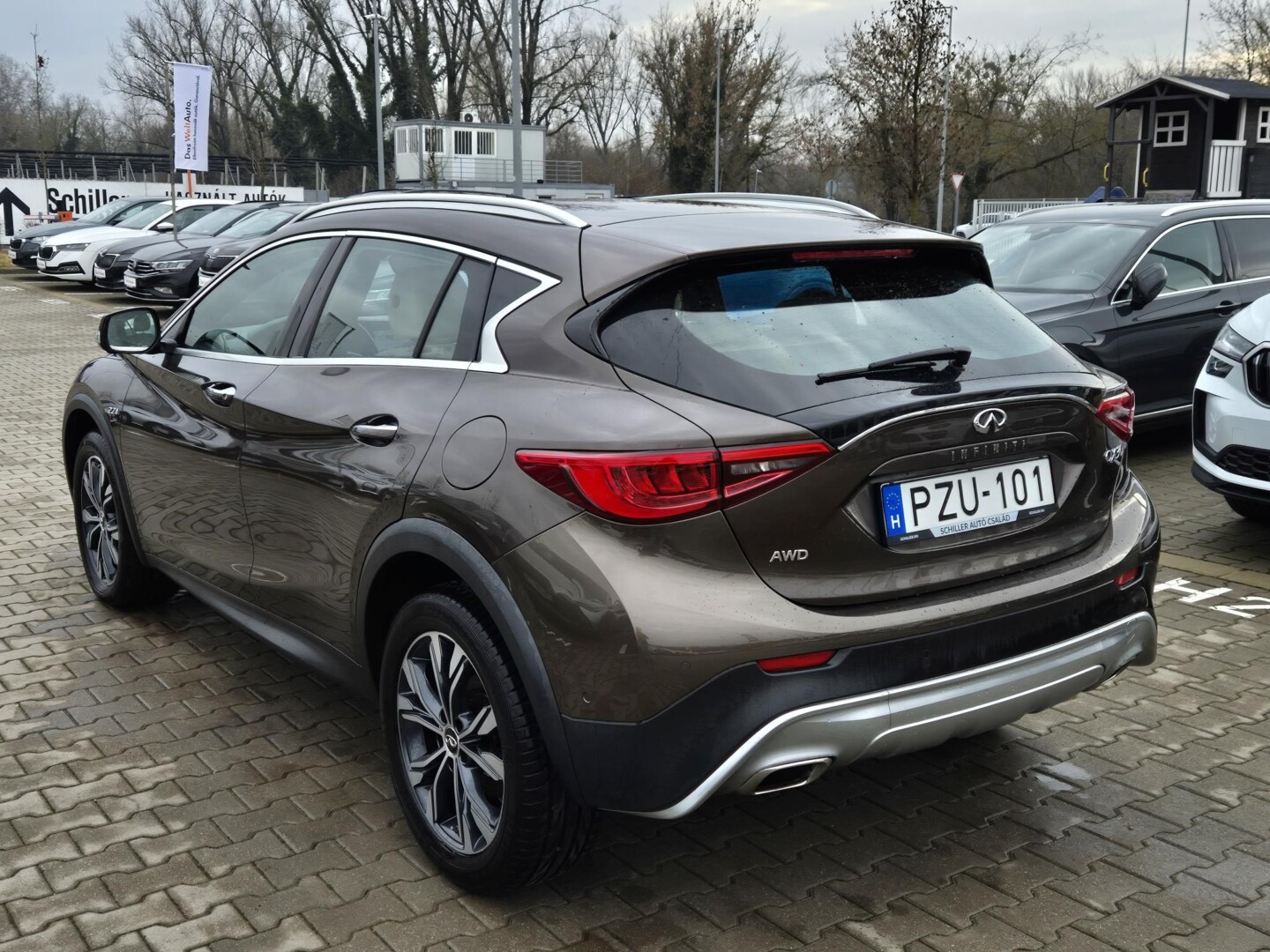 Infiniti QX30