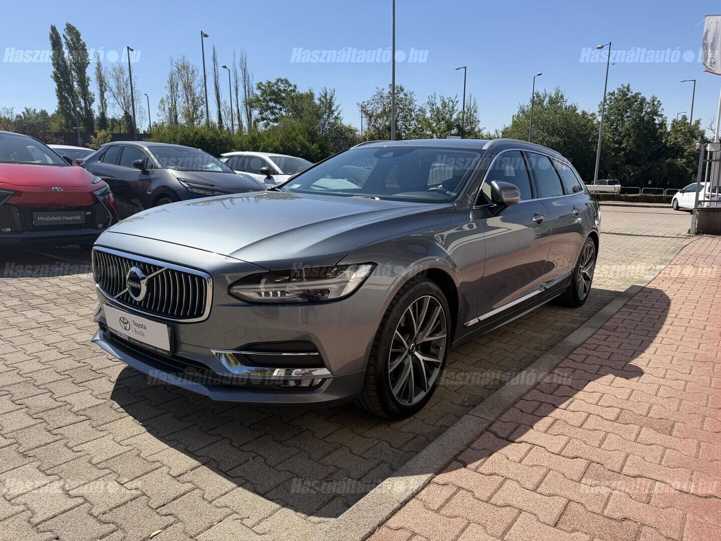 Volvo V90