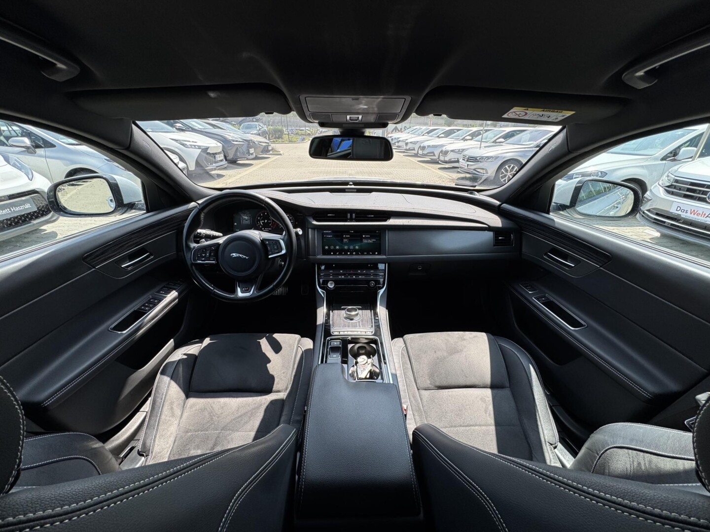 Jaguar XF