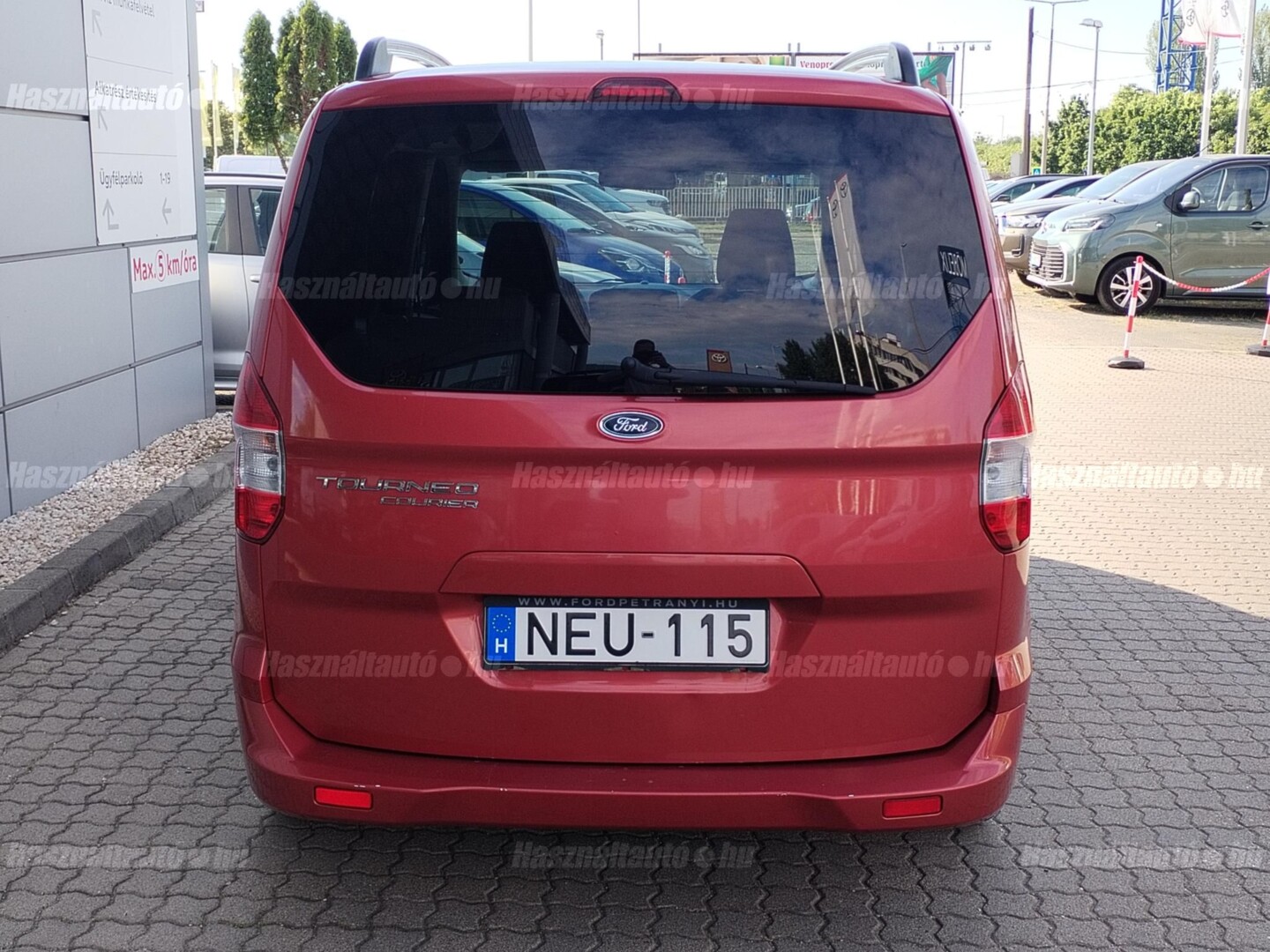 Ford Transit Courier