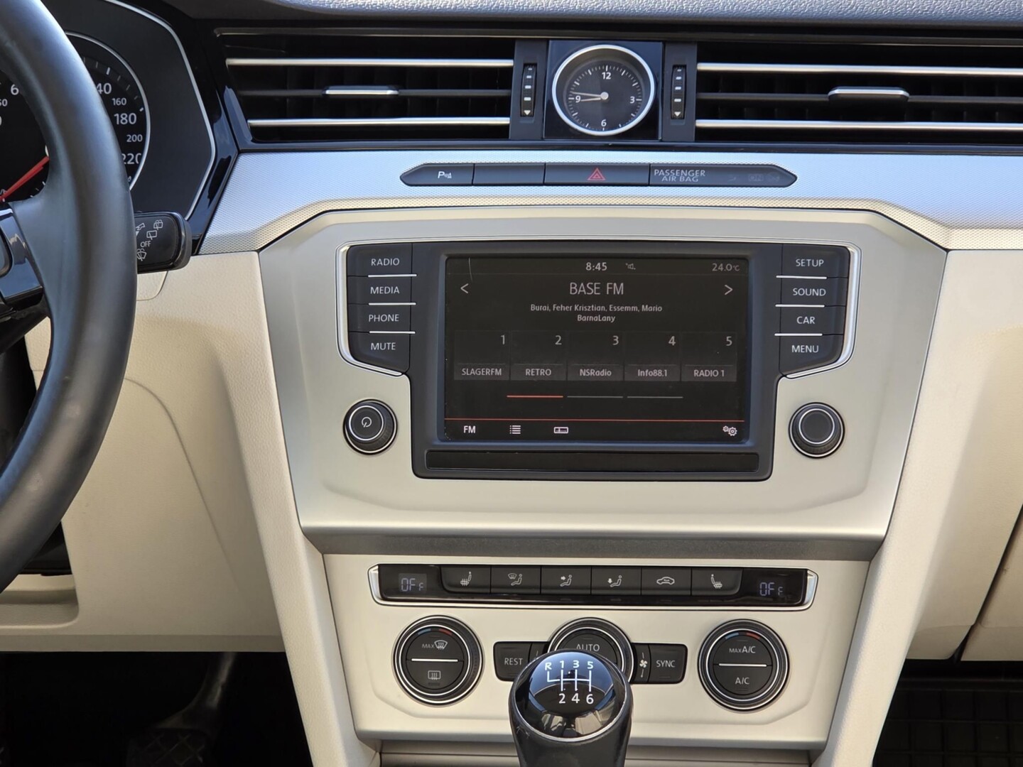 Volkswagen Passat