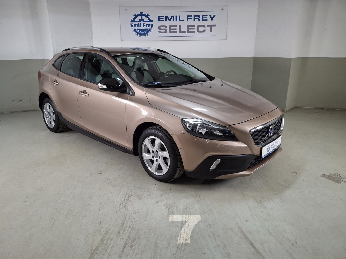 Volvo V40