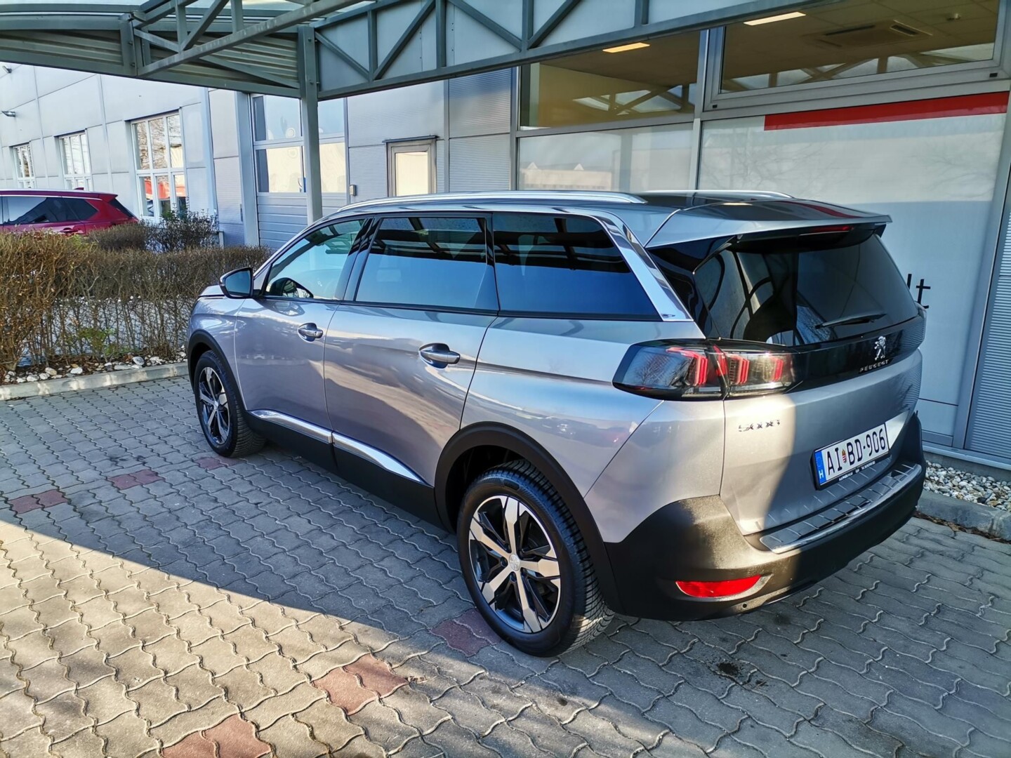 Peugeot 5008