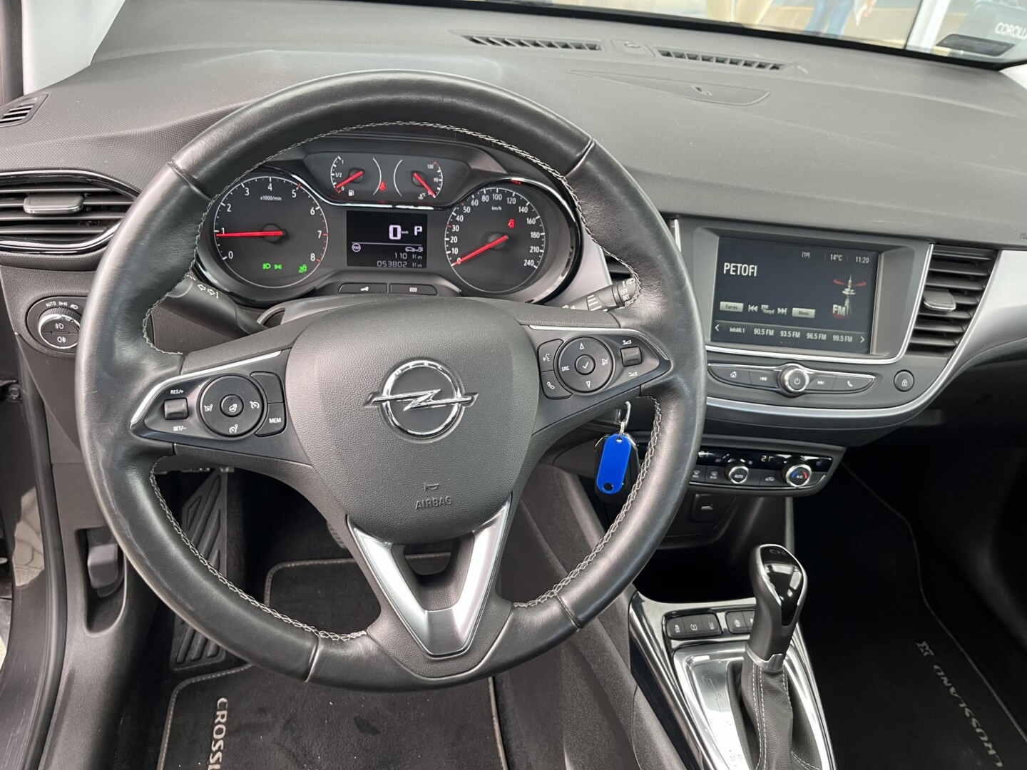 Opel Crossland X