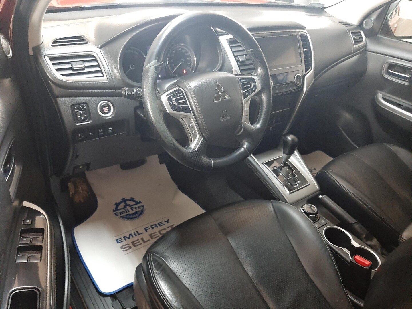 Mitsubishi L200