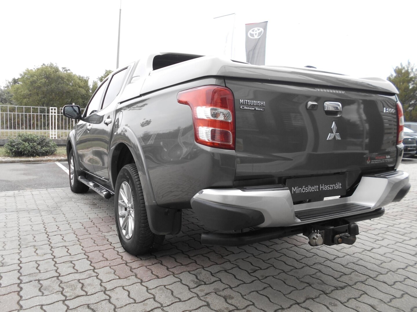 Mitsubishi L200