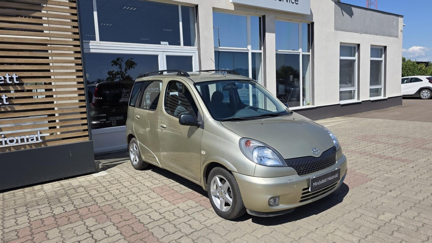 Toyota Yaris Verso