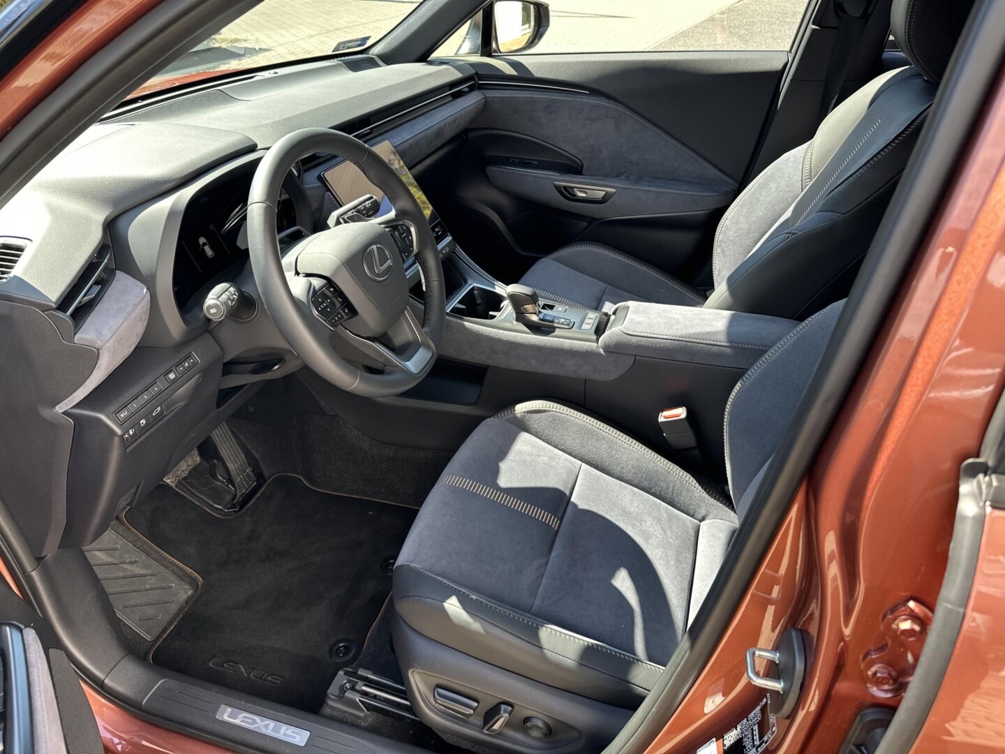 Lexus LBX