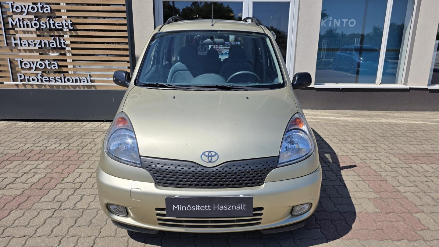 Toyota Yaris Verso