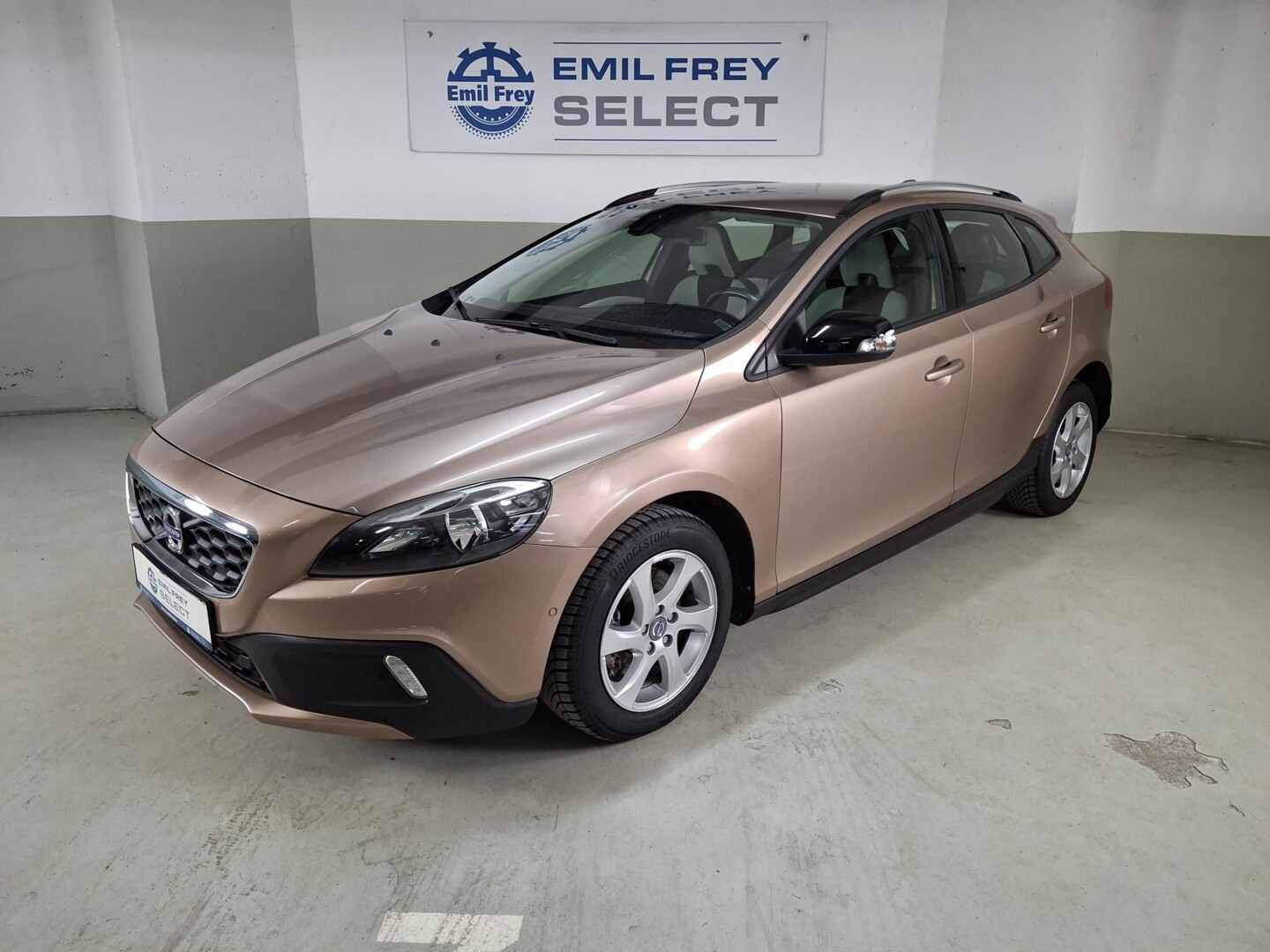 Volvo V40