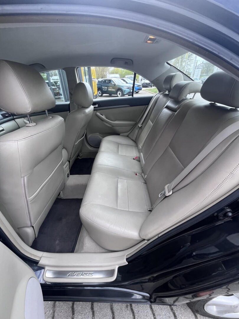 Toyota Avensis