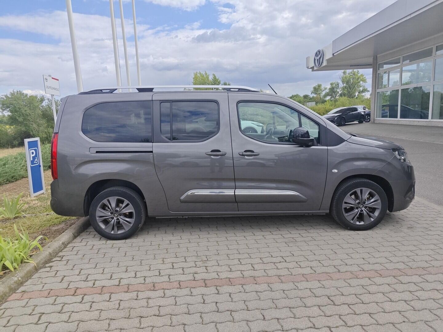 Toyota PROACE