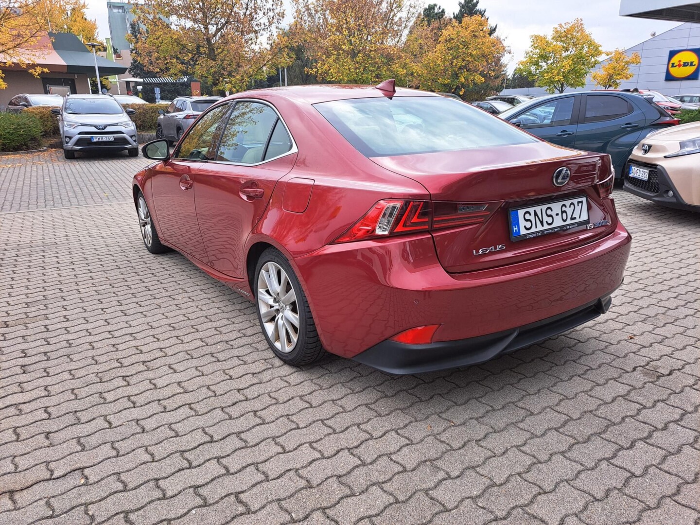 Lexus IS