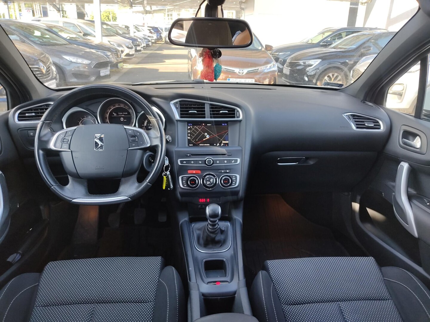 DS Automobiles DS 4