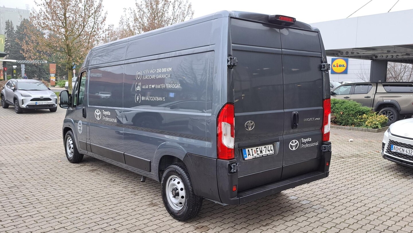 Toyota PROACE
