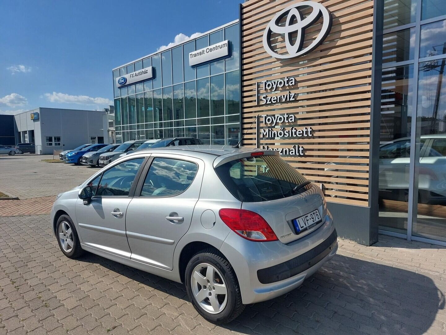 Peugeot 207