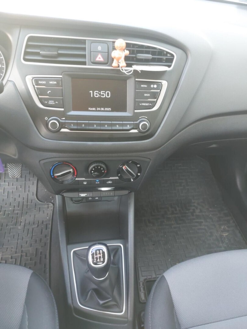 Hyundai i20