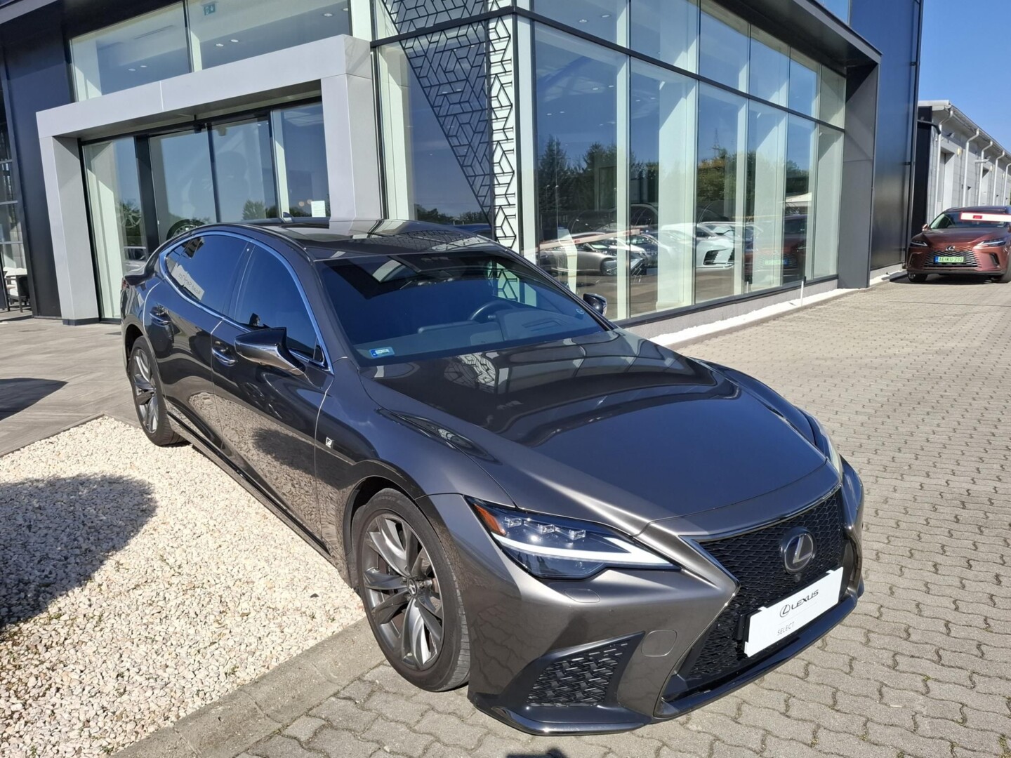 Lexus LS