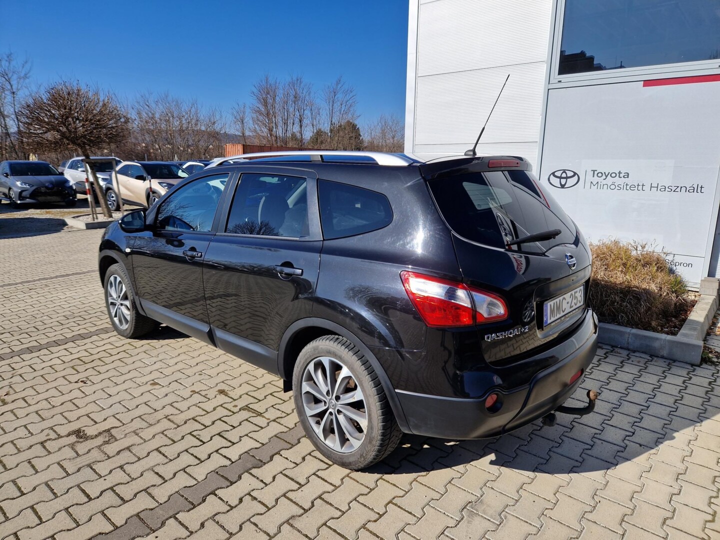 Nissan Qashqai+2