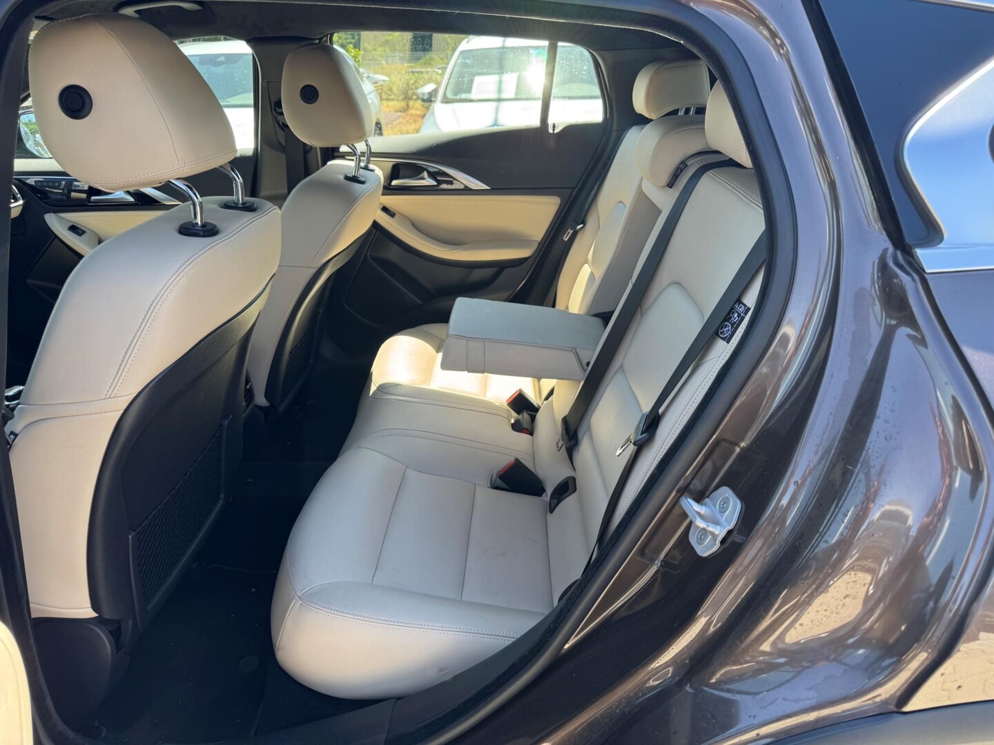Infiniti QX30