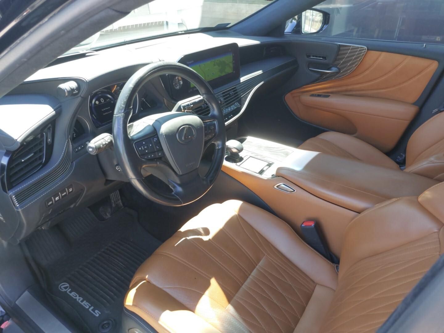 Lexus LS