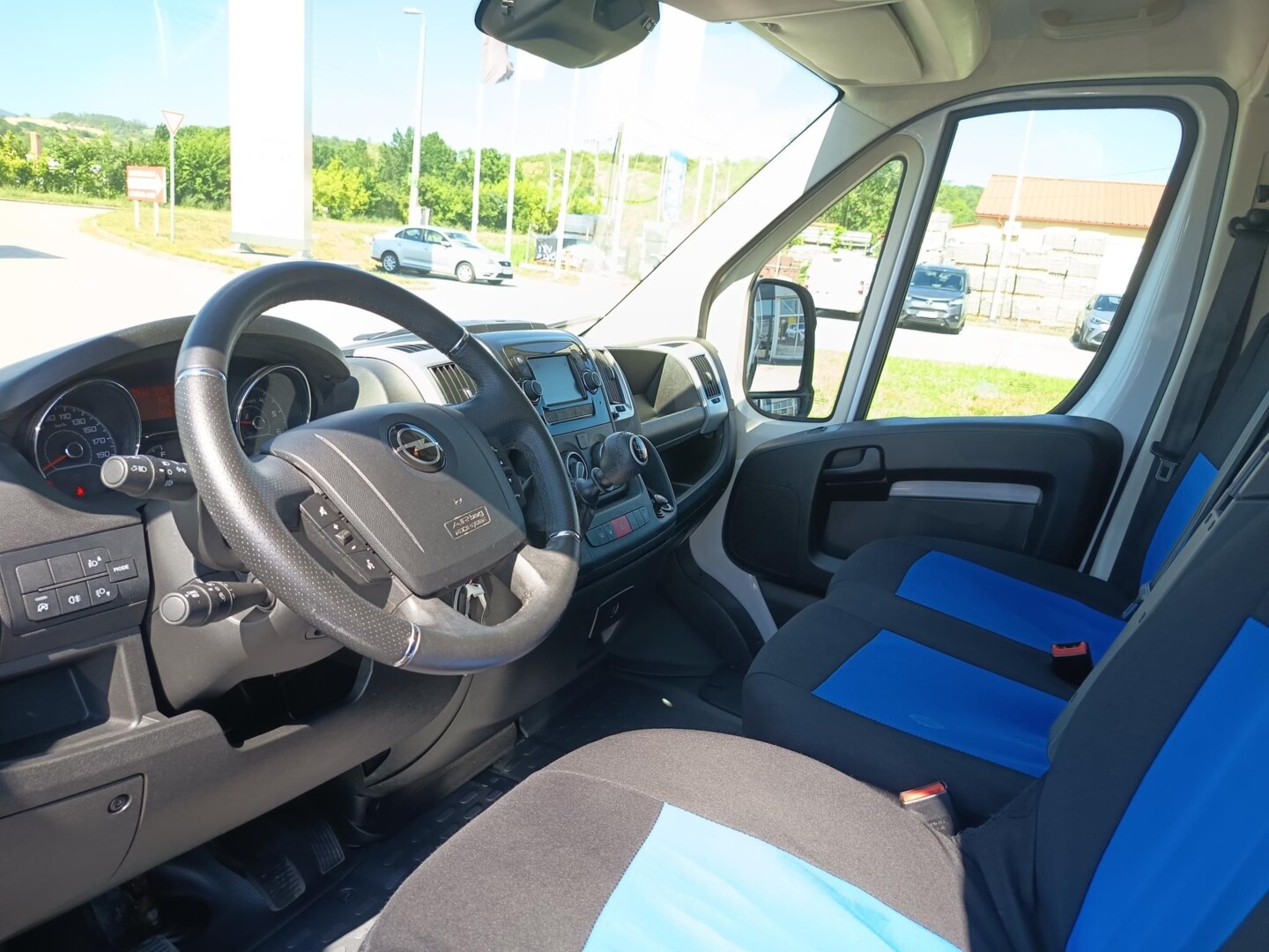 Opel Movano