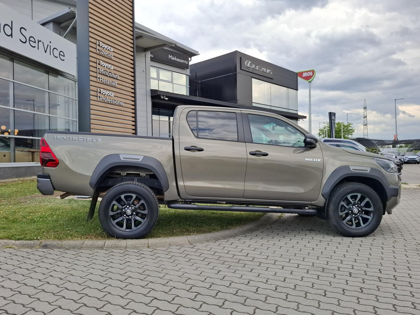 Toyota Hilux