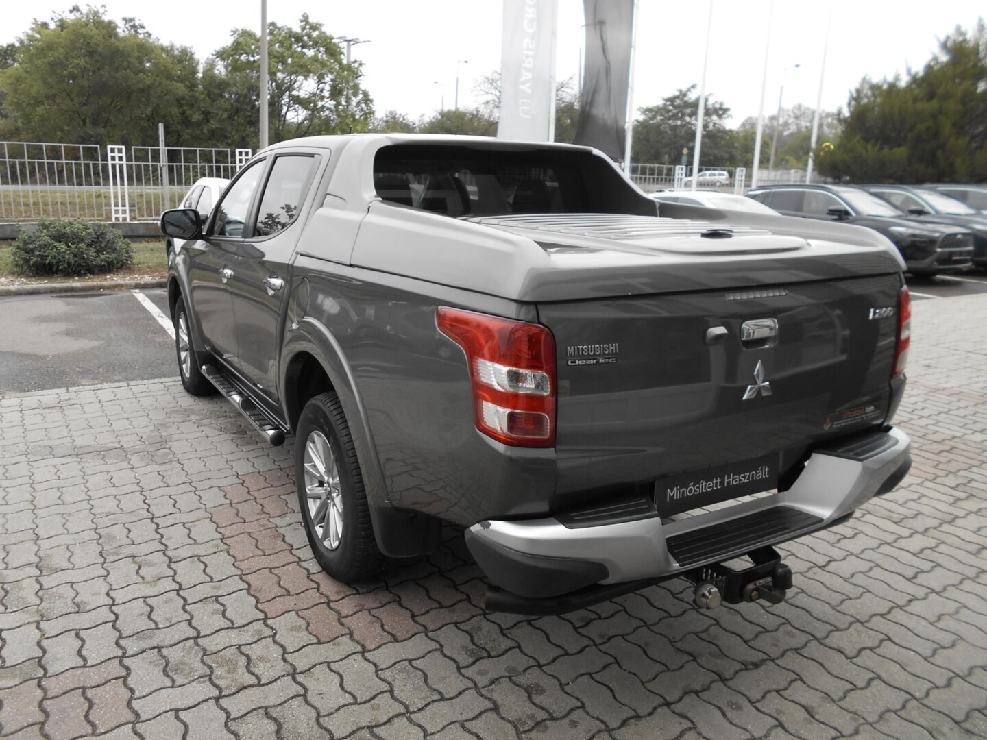 Mitsubishi L200