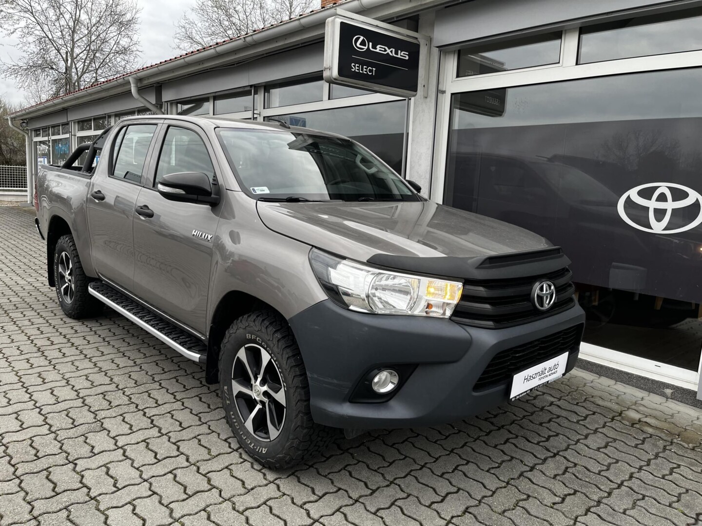 Toyota Hilux