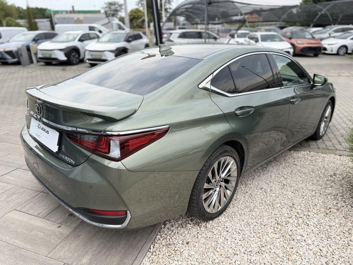 Lexus ES