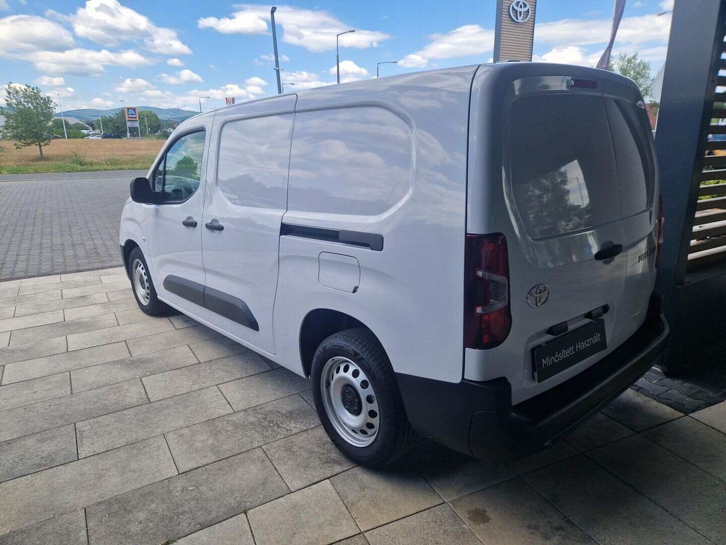 Toyota PROACE