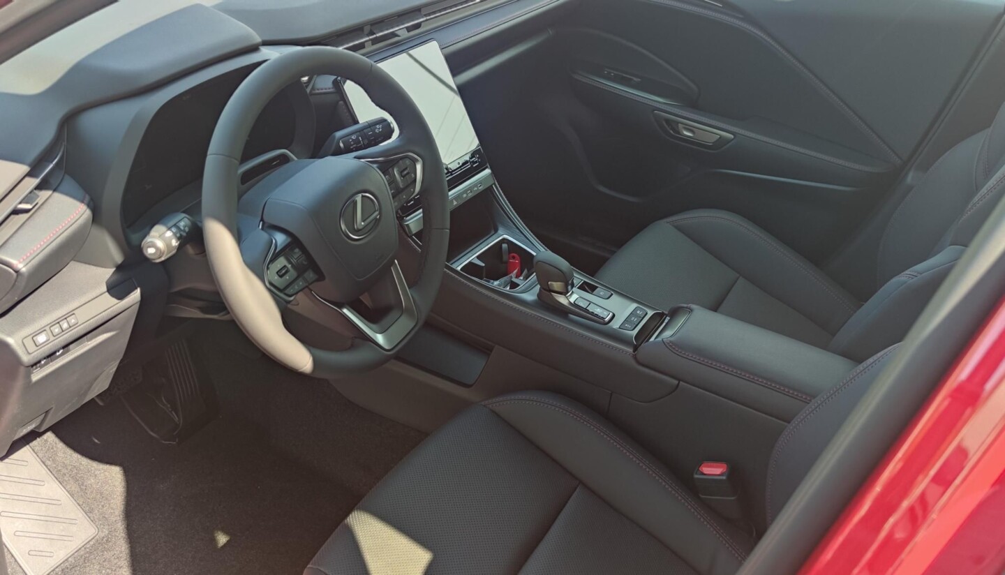 Lexus LBX