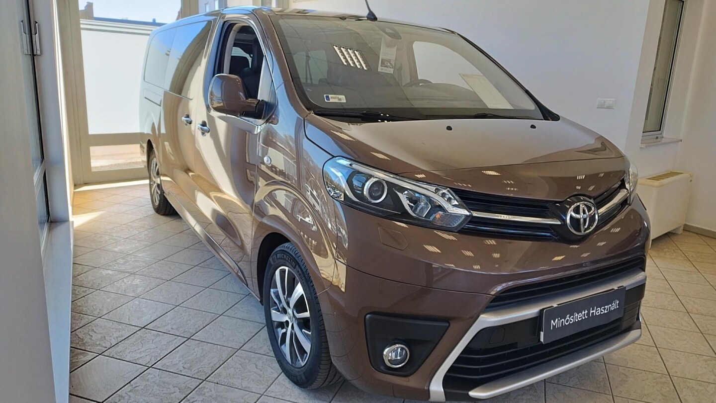 Toyota PROACE