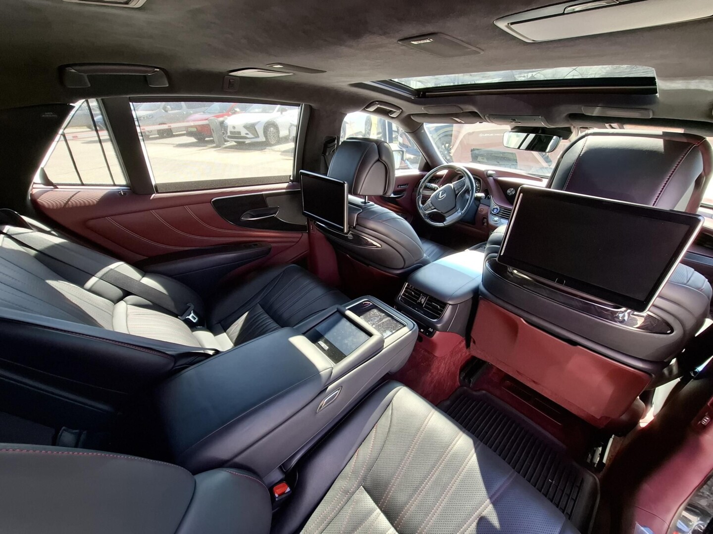 Lexus LS