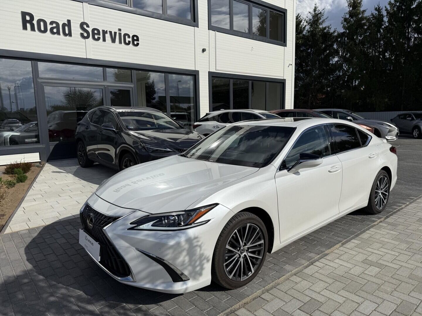 Lexus ES