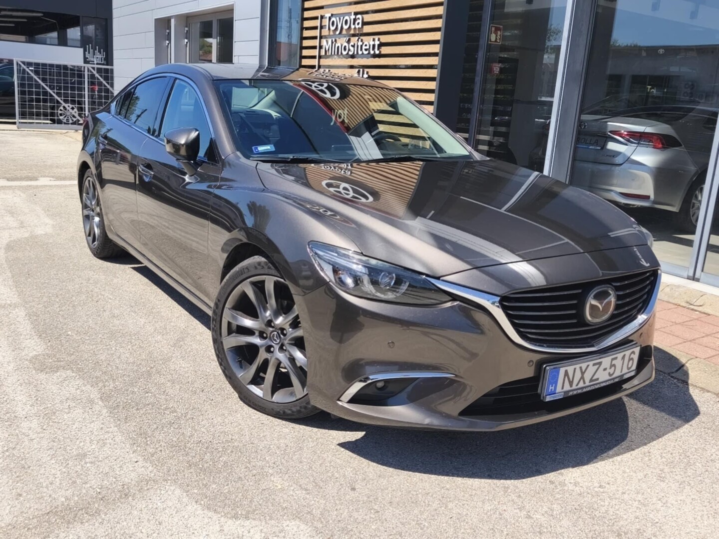 Mazda 6