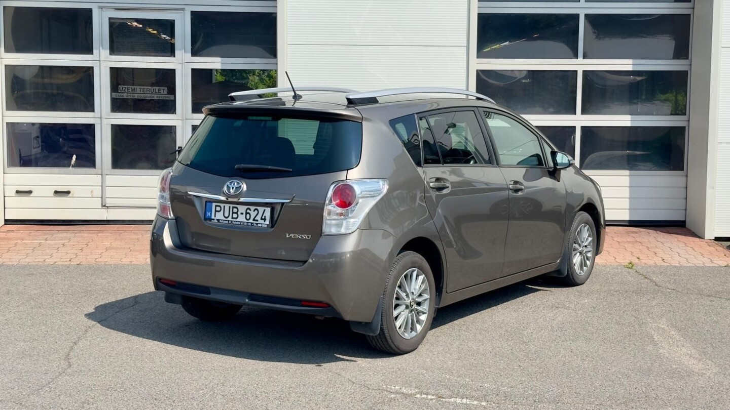 Toyota Verso