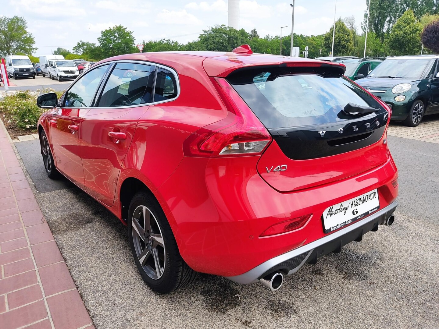 Volvo V40