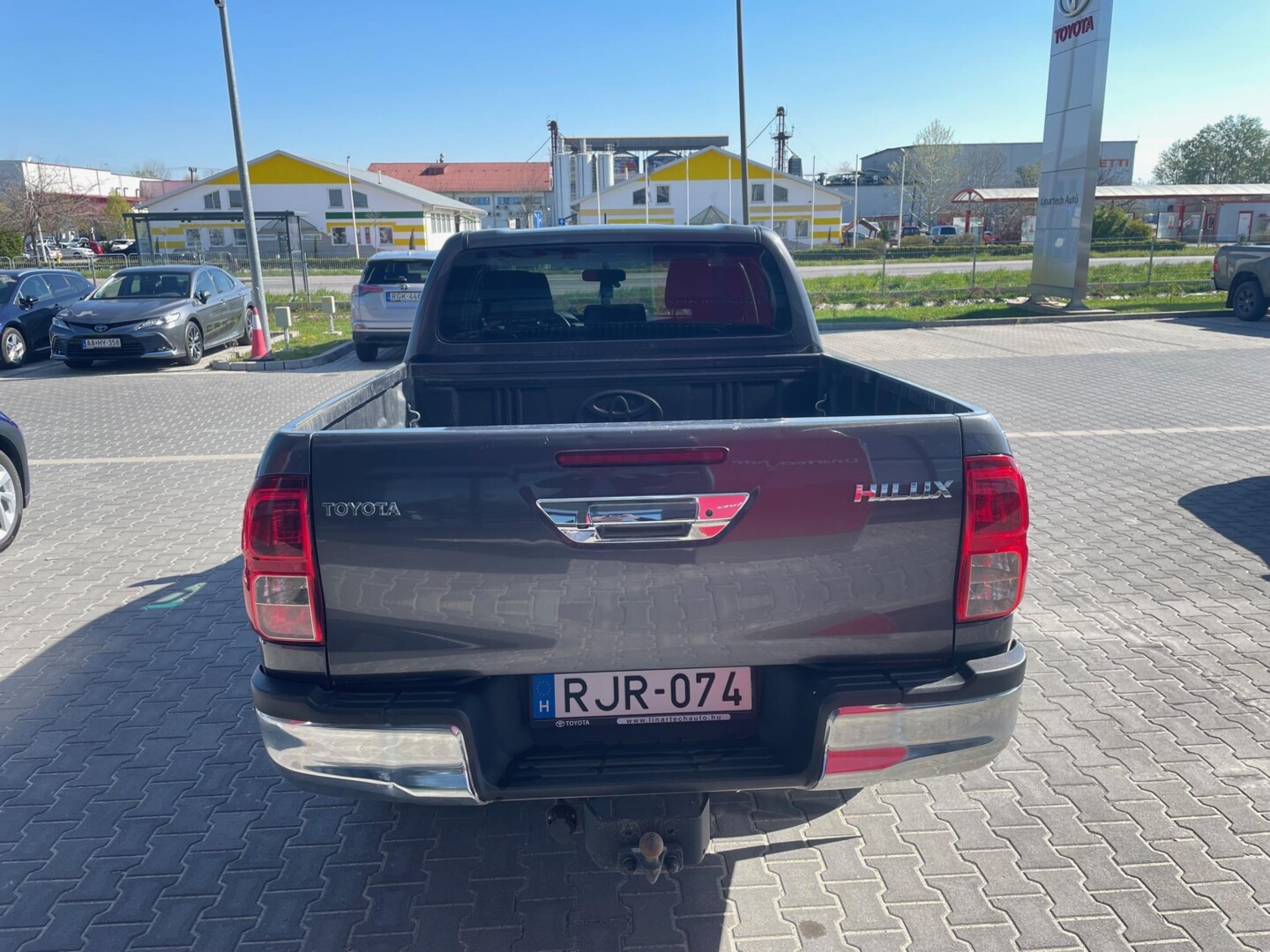 Toyota Hilux