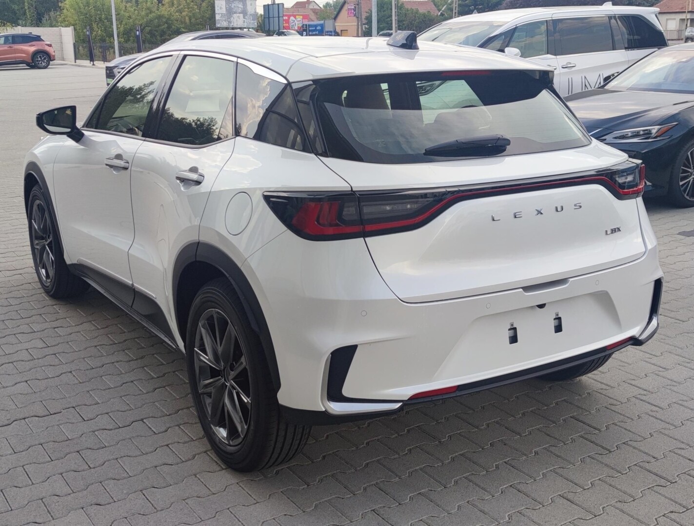 Lexus LBX
